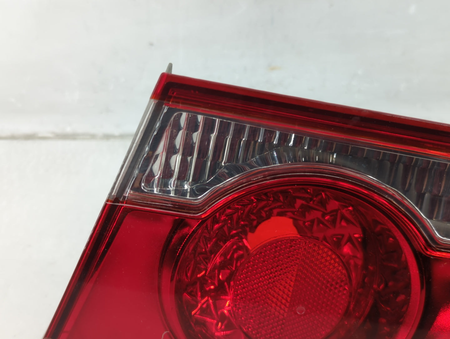 2011-2016 Chevrolet Cruze Tail Light Assembly Passenger Right OEM Fits Fits 2011 2012 2013 2014 2015 2016 OEM Used Auto Part