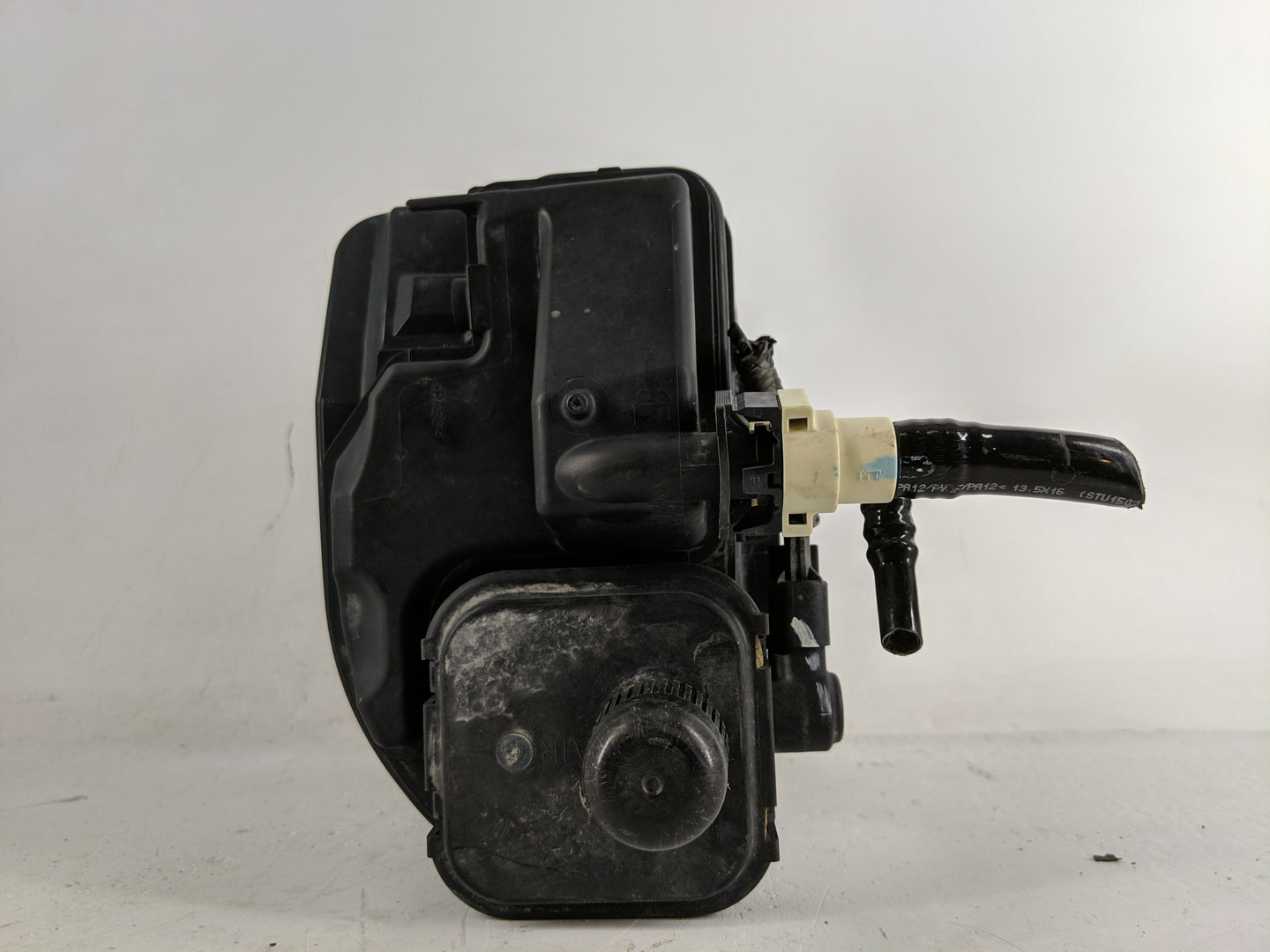 2014 Chevrolet Cruze Fuel Vapor Charcoal Canister 1188109 - Oemusedautoparts1.com