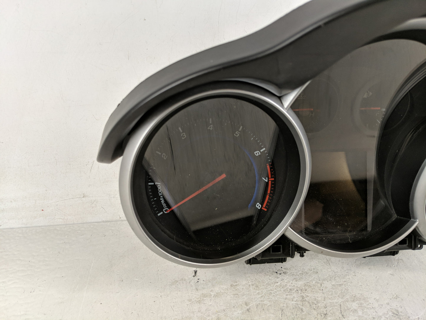 2013-2014 Chevrolet Cruze Instrument Cluster Speedometer Gauges P/N:95129378 811511914 Miles: Fits Fits 2013 2014 OEM Used A