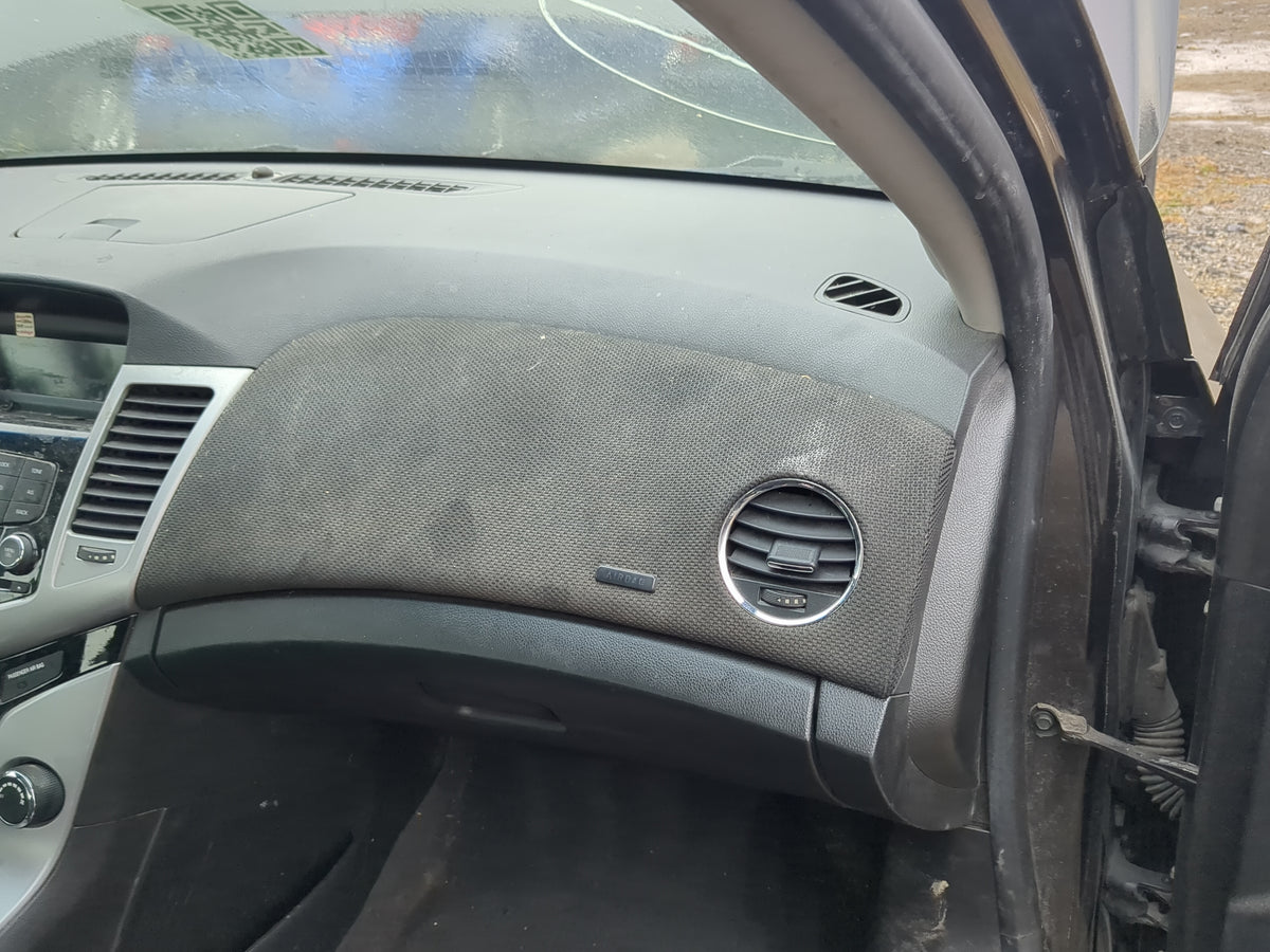 2013-2015 Chevrolet Cruze Air Bag Passenger Right Dashboard OEM Fits Fits 2013 2014 2015 OEM Used Auto Parts - Oemusedautopa