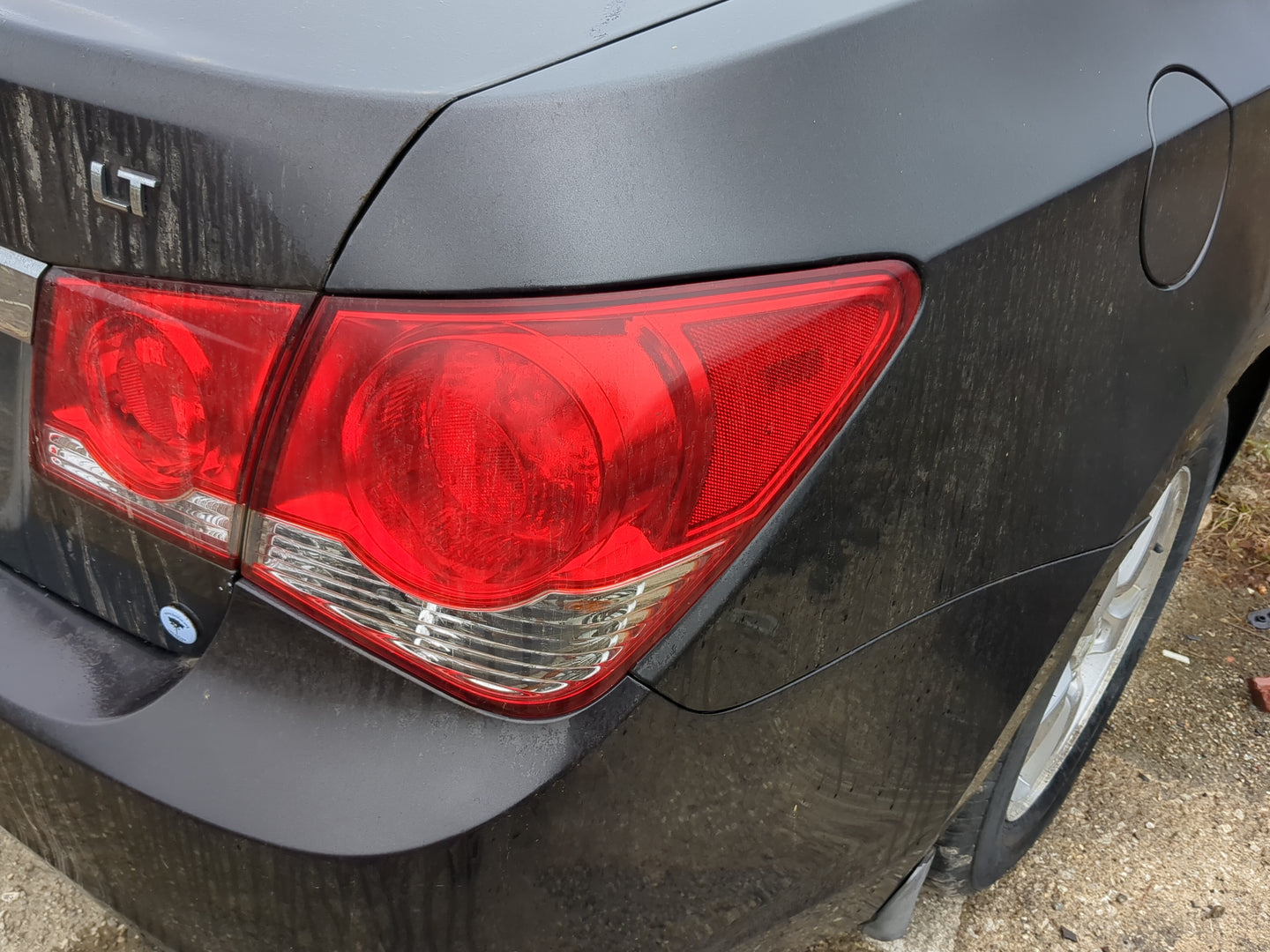 2011-2016 Chevrolet Cruze Tail Light Assembly Passenger Right OEM Fits Fits 2011 2012 2013 2014 2015 2016 OEM Used Auto Part