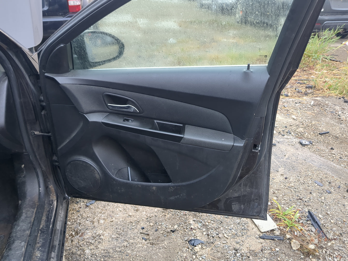 2014 Chevrolet Cruze Front Right Passenger Interior Door Panel Trim 1199689 - Oemusedautoparts1.com