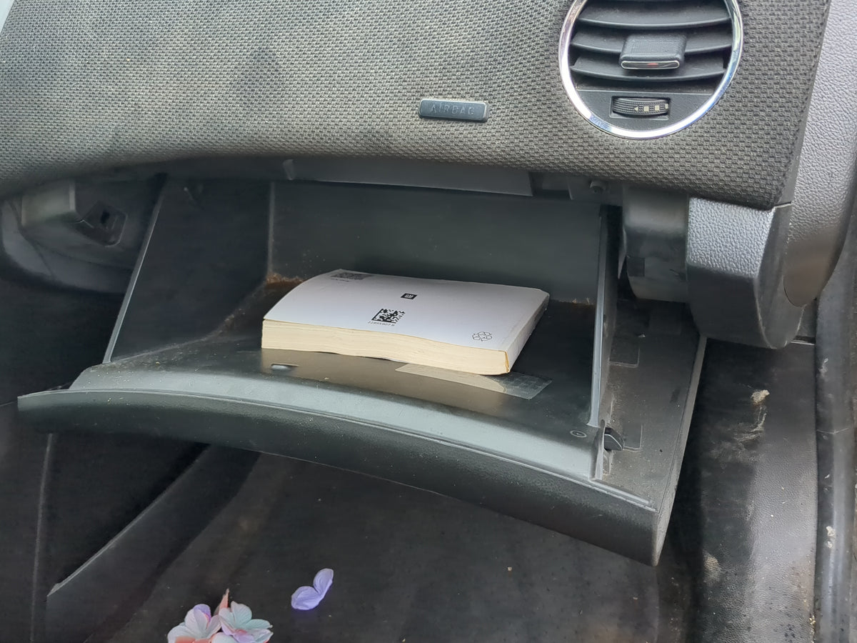 2014 Chevrolet Cruze Passenger Glove Box Door Storage Compartment 1199691 - Oemusedautoparts1.com
