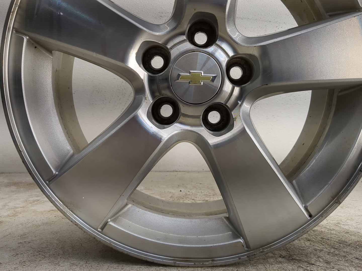 2011-2014 Chevrolet Cruze Oem Wheel Rim - Oemusedautoparts1.com