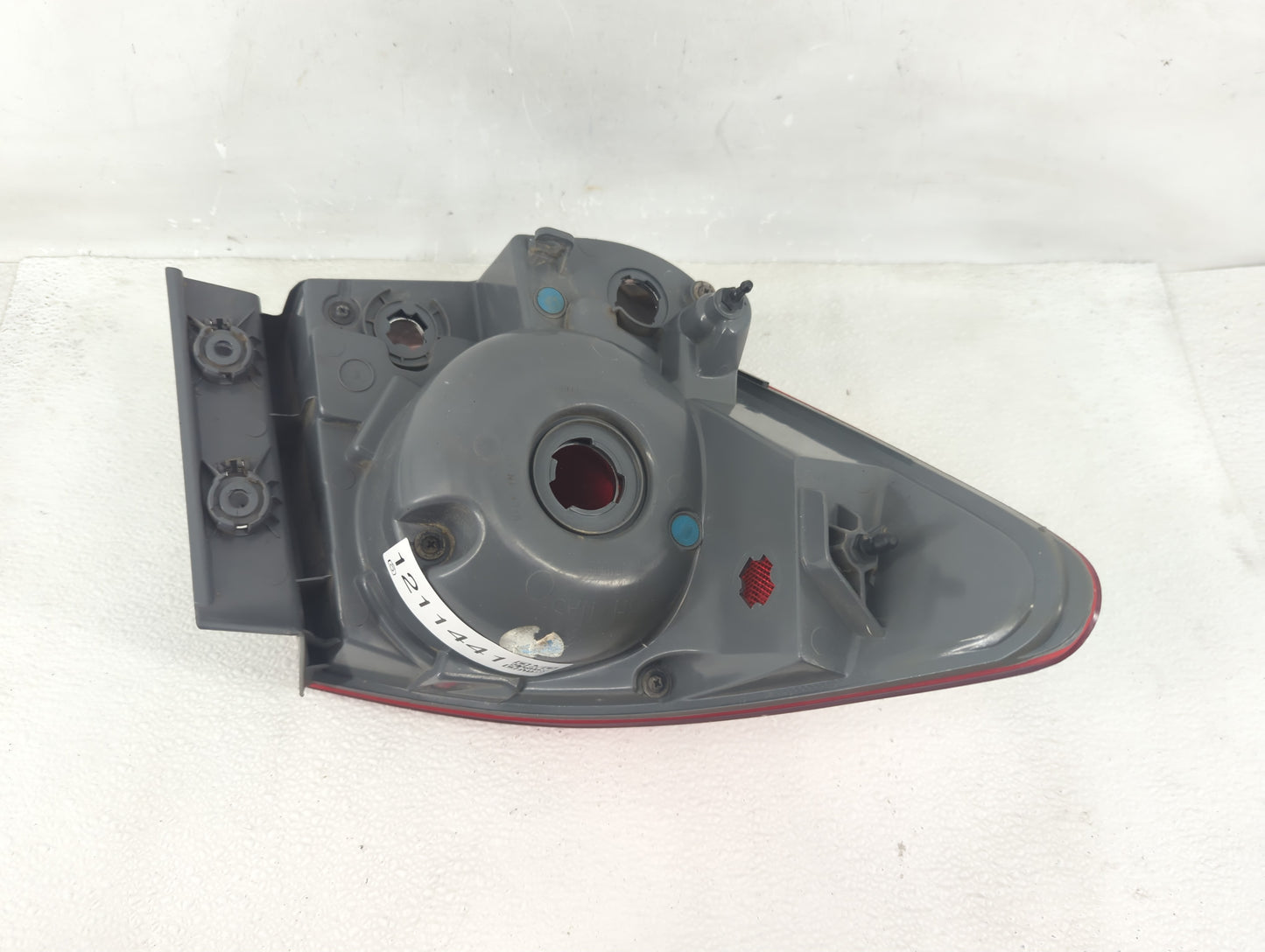 2011-2016 Chevrolet Cruze Tail Light Assembly Passenger Right OEM Fits Fits 2011 2012 2013 2014 2015 2016 OEM Used Auto Part