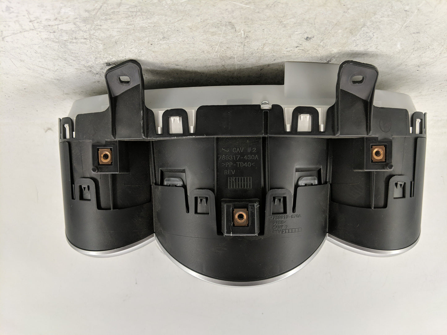 2013-2014 Chevrolet Cruze Instrument Cluster Speedometer Gauges P/N:769317-430A Fits Fits 2013 2014 OEM Used Auto Parts - Oe