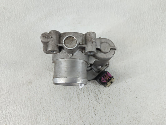 2011-2016 Chevrolet Cruze Throttle Body P/N:55 581662 Fits Fits 2011 2012 2013 2014 2015 2016 2017 2018 2019 2020 2021 OEM Used Auto Parts