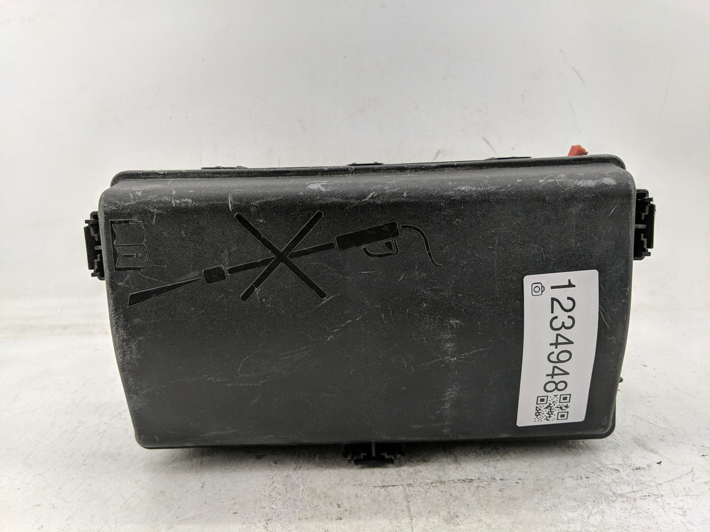 2011-2014 Chevrolet Cruze Fusebox Fuse Box Panel Relay Module P/N:95216200 Fits Fits 2011 2012 2013 2014 OEM Used Auto Parts