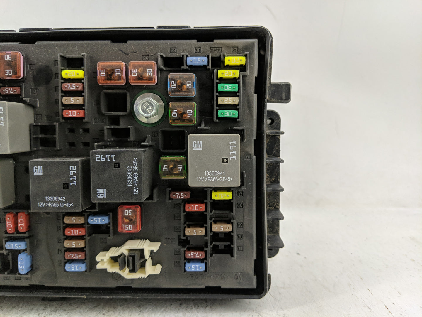 2011-2014 Chevrolet Cruze Fusebox Fuse Box Panel Relay Module P/N:95216200 Fits Fits 2011 2012 2013 2014 OEM Used Auto Parts