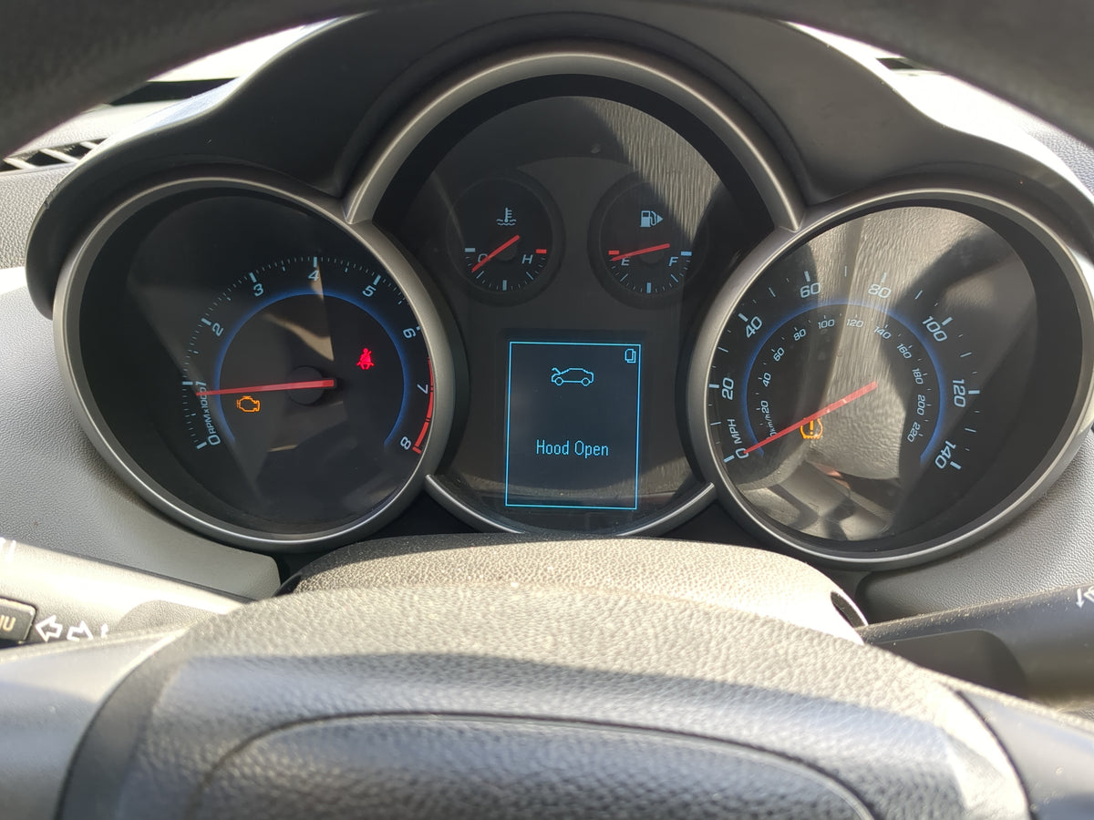 2013-2014 Chevrolet Cruze Instrument Cluster Speedometer Gauges Miles:198K Fits Fits 2013 2014 OEM Used Auto Parts - Oemused