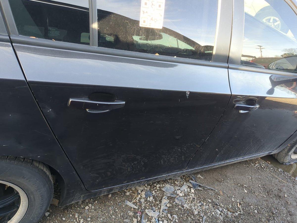 2012-2015 Chevrolet Cruze Passenger Rear Door Oem 1235016 - Oemusedautoparts1.com