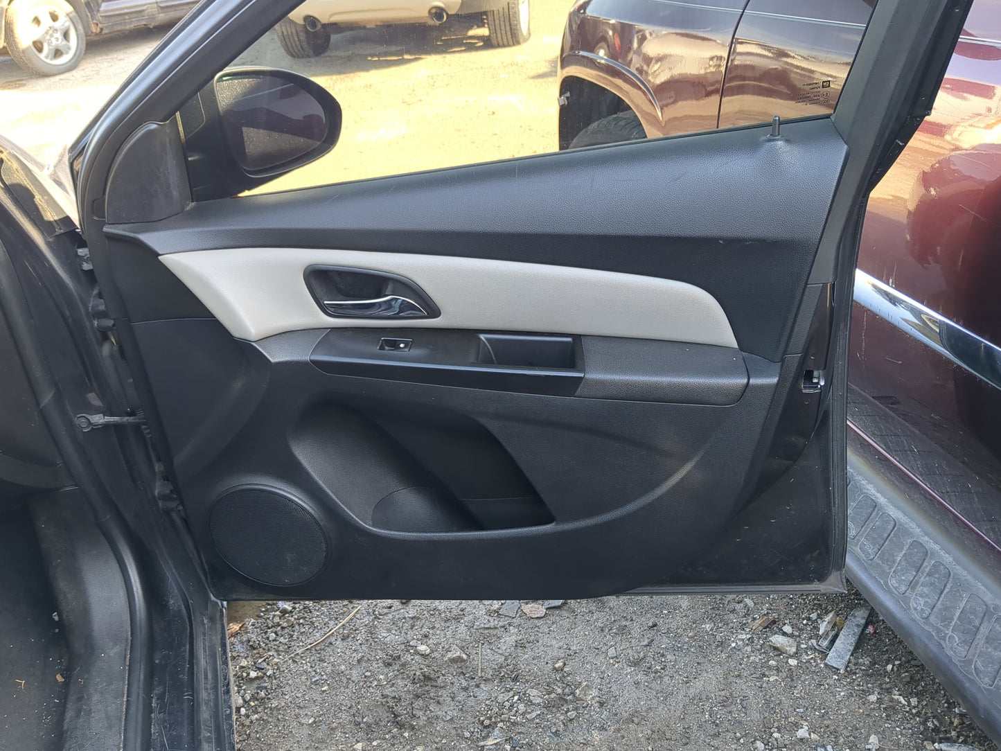 2014 Chevrolet Cruze Front Right Passenger Interior Door Panel Trim 1235083 - Oemusedautoparts1.com