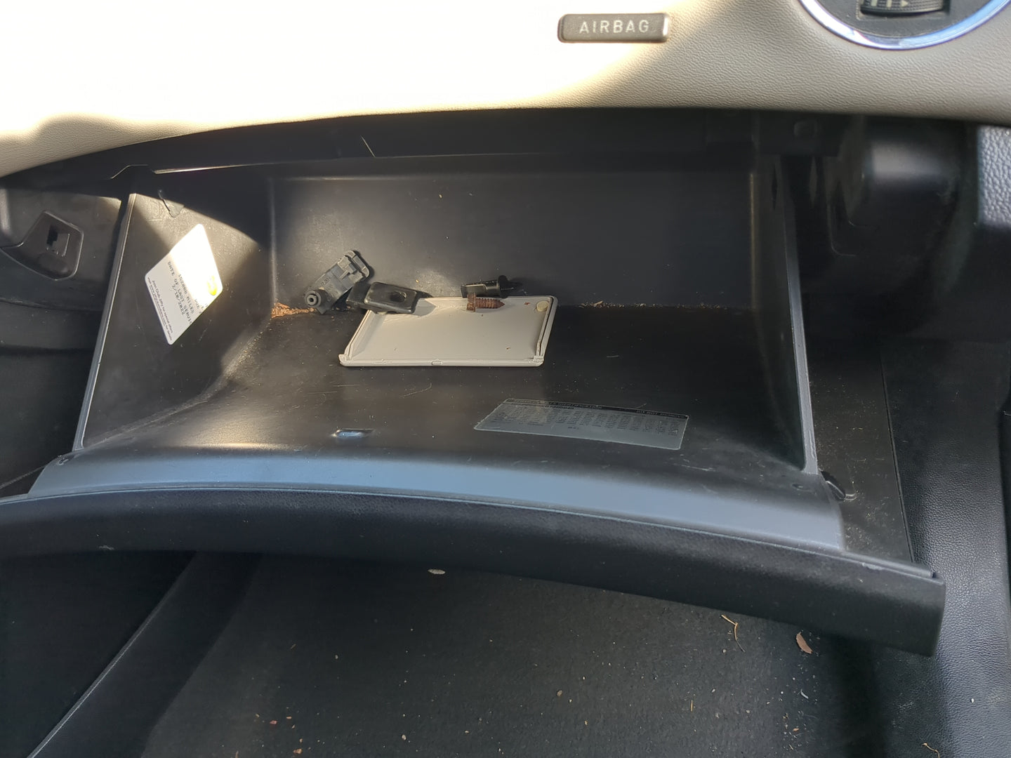 2014 Chevrolet Cruze Passenger Glove Box Door Storage Compartment 1235093 - Oemusedautoparts1.com