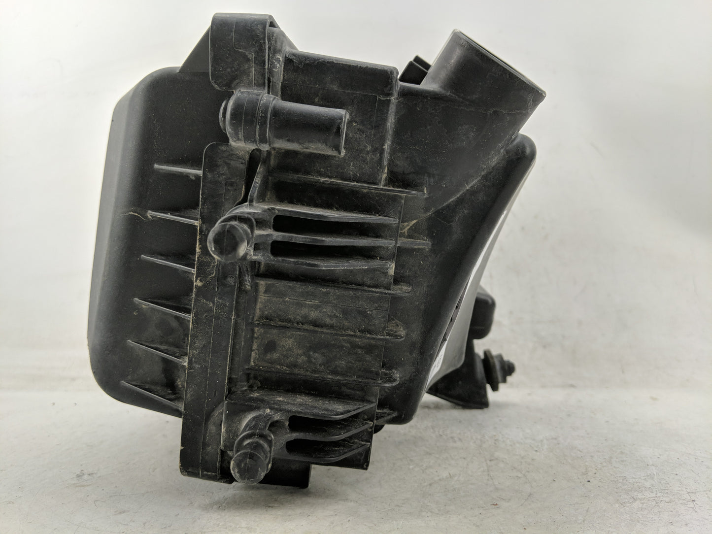 2014 Chevrolet Cruze Air Cleaner Intake-duct Hose Tube - Oemusedautoparts1.com