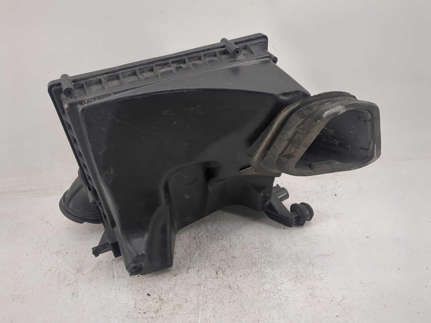 2014 Chevrolet Cruze Air Cleaner Intake-duct Hose Tube - Oemusedautoparts1.com