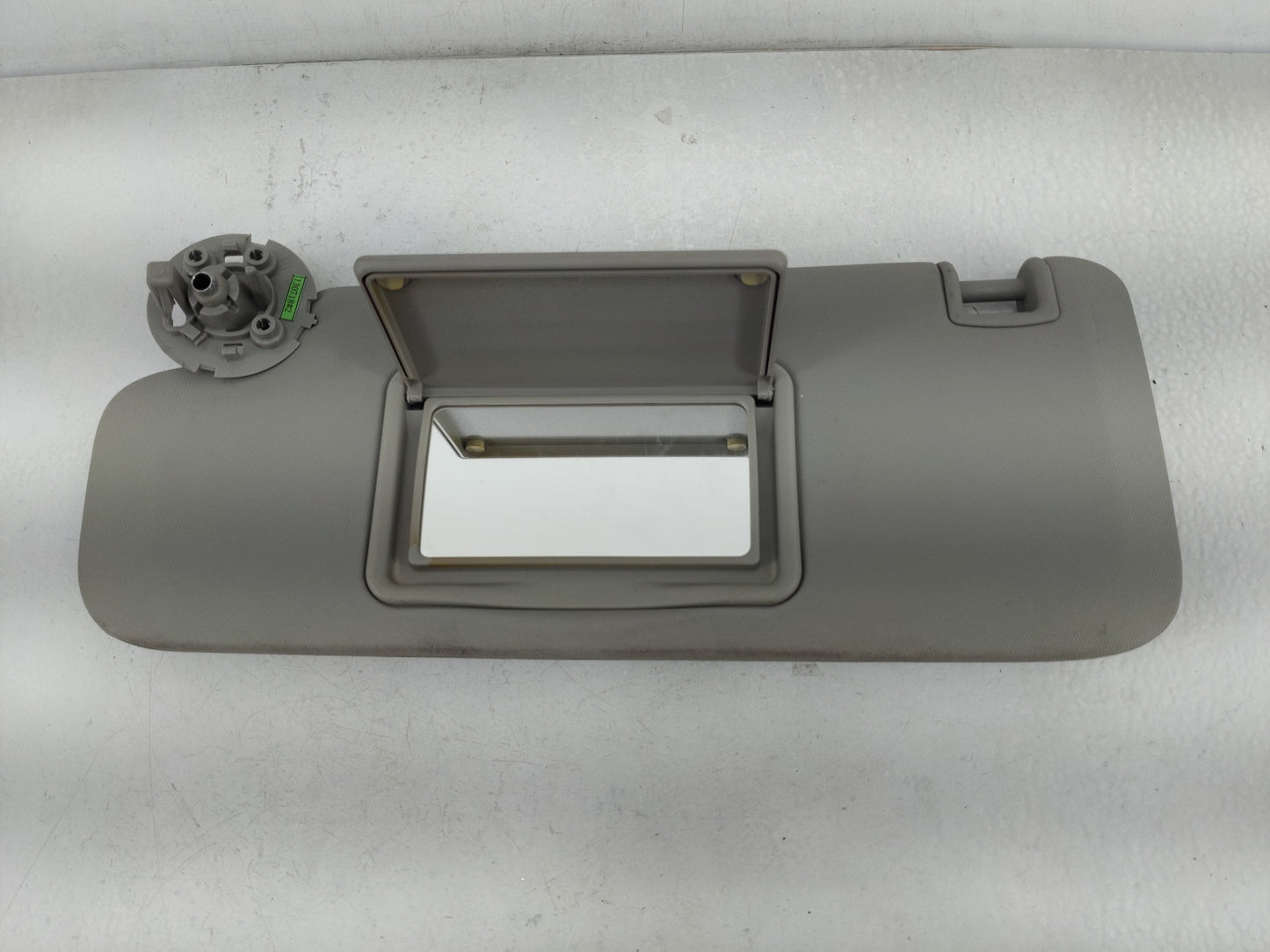 2011-2016 Chevrolet Cruze Sun Visor Shade Replacement Driver Left Mirror Fits Fits 2011 2012 2013 2014 2015 2016 OEM Used Au