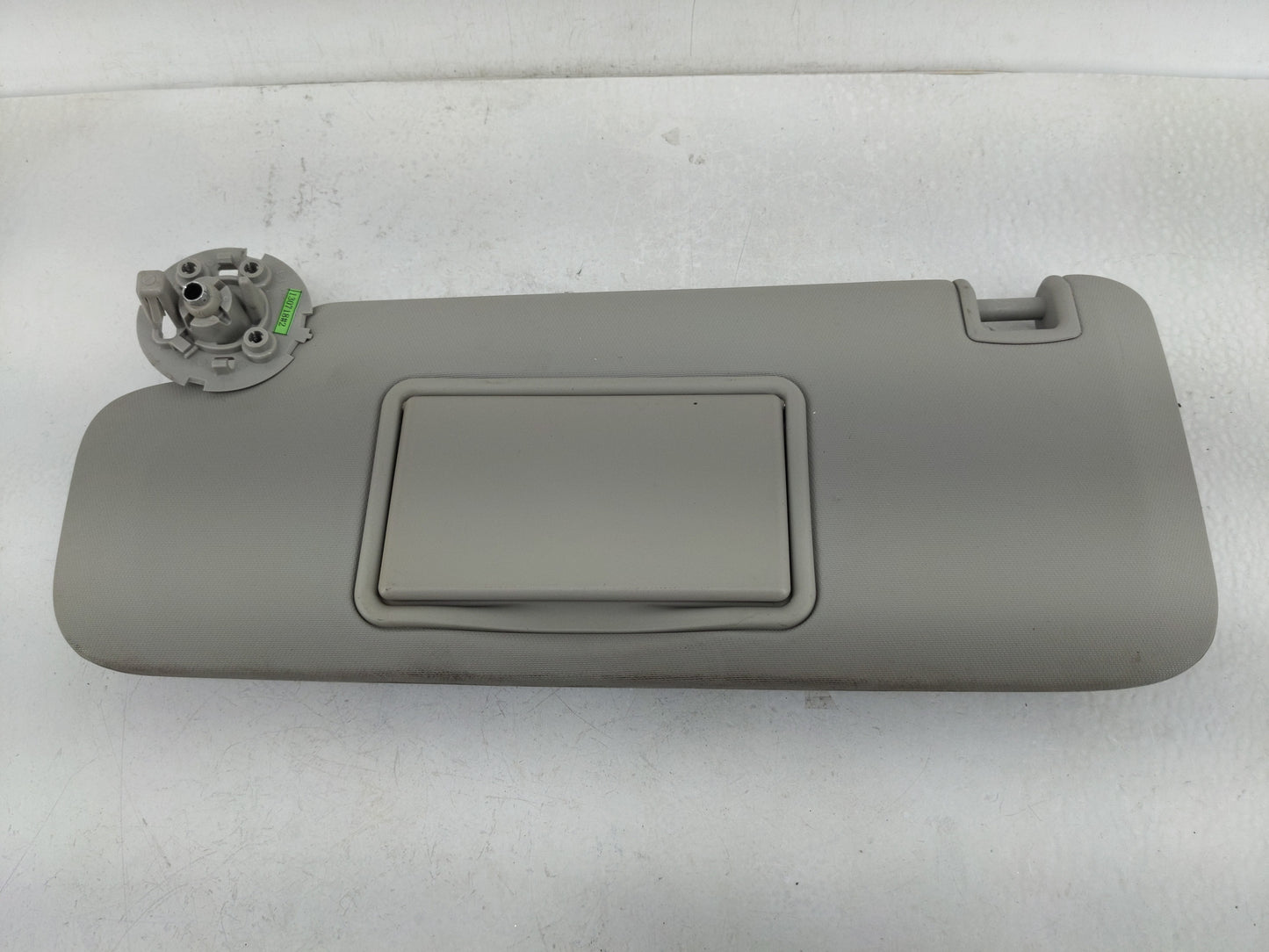 2011-2016 Chevrolet Cruze Sun Visor Shade Replacement Driver Left Mirror Fits Fits 2011 2012 2013 2014 2015 2016 OEM Used Au