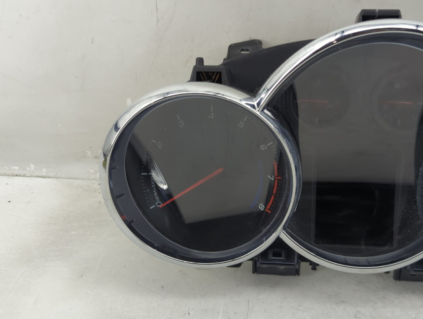 2013-2014 Chevrolet Cruze Instrument Cluster Speedometer Gauges P/N:95123976 811511914, 94560794 Fits Fits 2013 2014 OEM Use