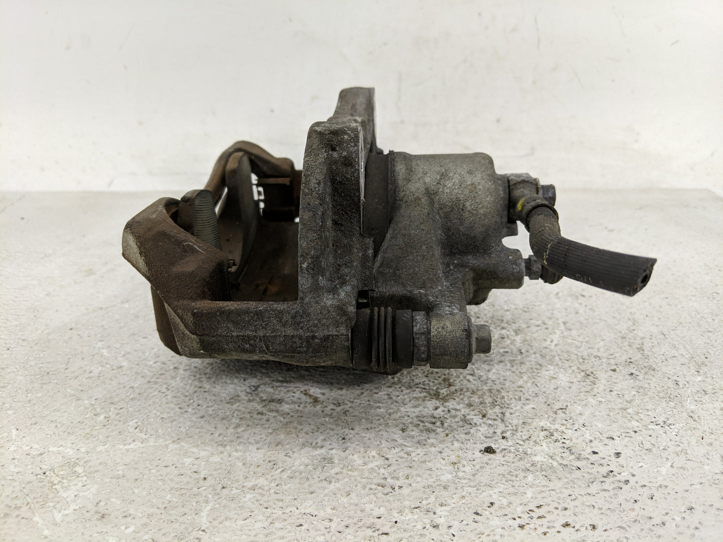 2011-2016 Chevrolet Cruze Front Driver Left Brake Caliper - Oemusedautoparts1.com