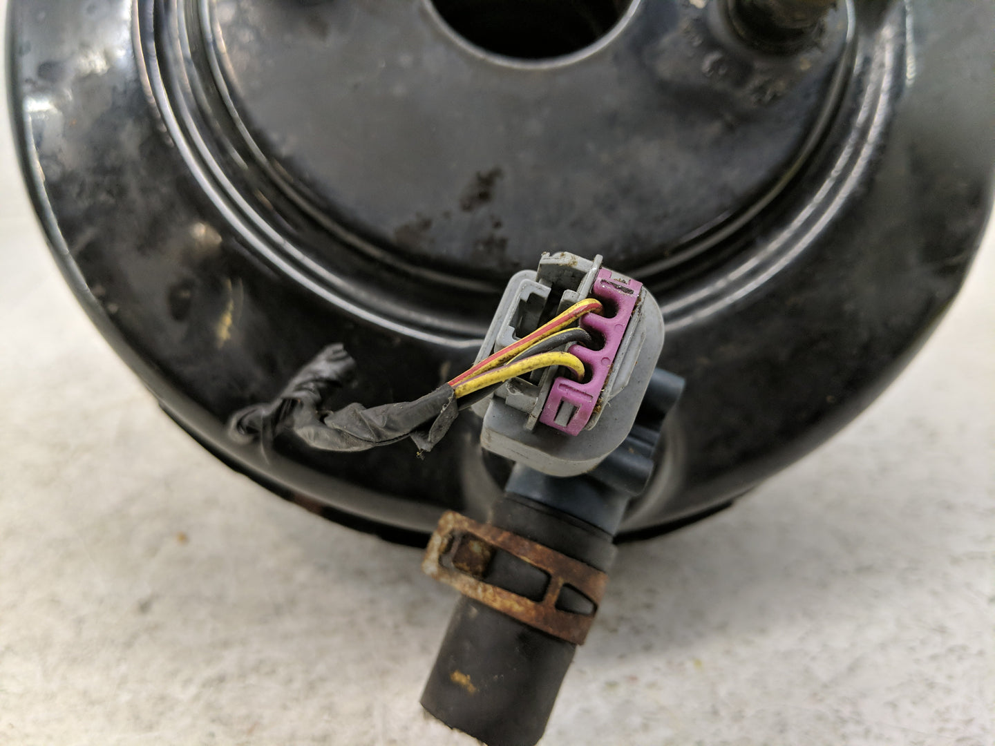 2011-2016 Chevrolet Cruze Power Brake Booster Oem - Oemusedautoparts1.com