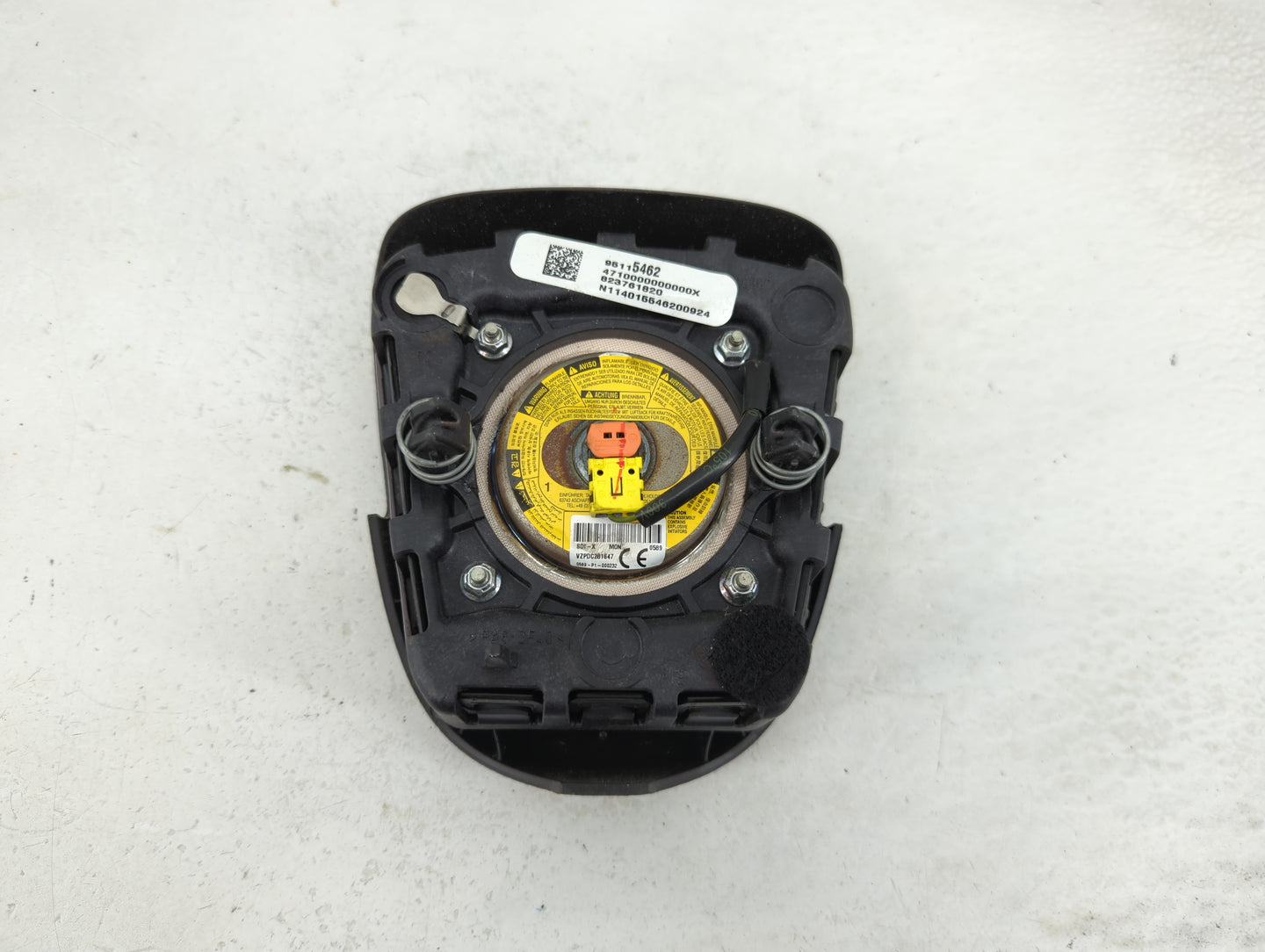 2013-2016 Chevrolet Cruze Air Bag Driver Left Steering Wheel Mounted P/N:95115462 Fits Fits 2013 2014 2015 2016 OEM Used Aut