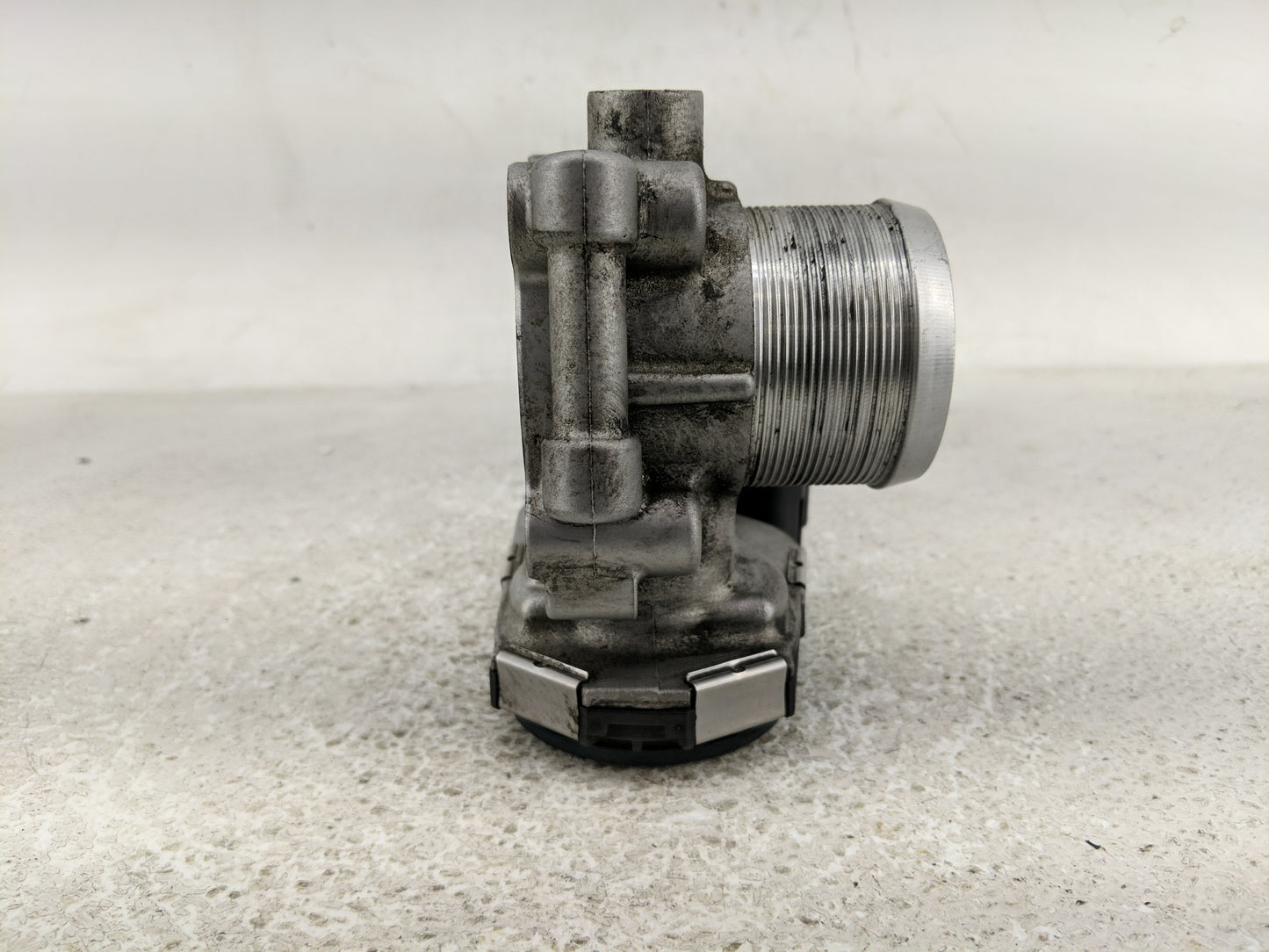2011-2016 Chevrolet Cruze Throttle Body P/N:0 280 750 498 55 565 489 Fits OEM Used Auto Parts - Oemusedautoparts1.com