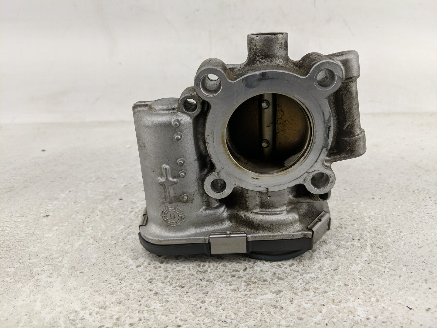 2011-2016 Chevrolet Cruze Throttle Body P/N:0 280 750 498 55 565 489 Fits OEM Used Auto Parts - Oemusedautoparts1.com