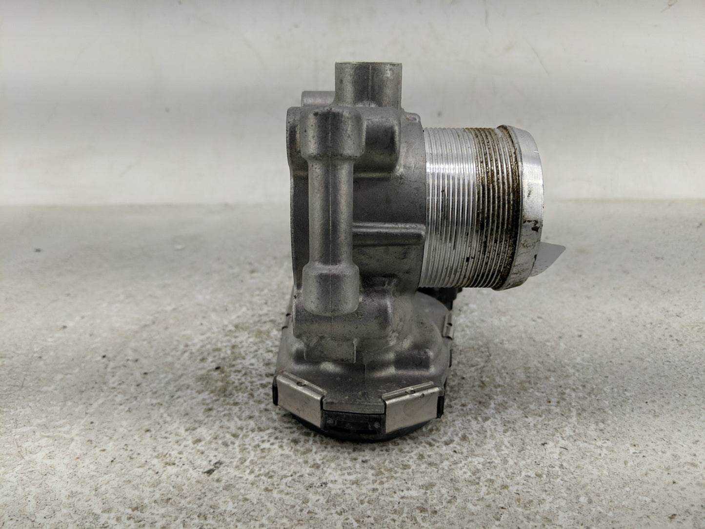 2011-2016 Chevrolet Cruze Throttle Body P/N:55 565 489 Fits Fits 2011 2012 2013 2014 2015 2016 2017 2018 2019 2020 2021 OEM 