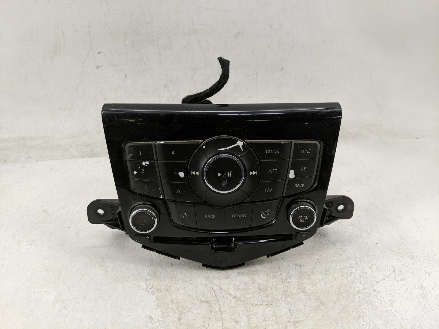 2013-2016 Chevrolet Cruze Radio Control Panel 1315053 - Oemusedautoparts1.com