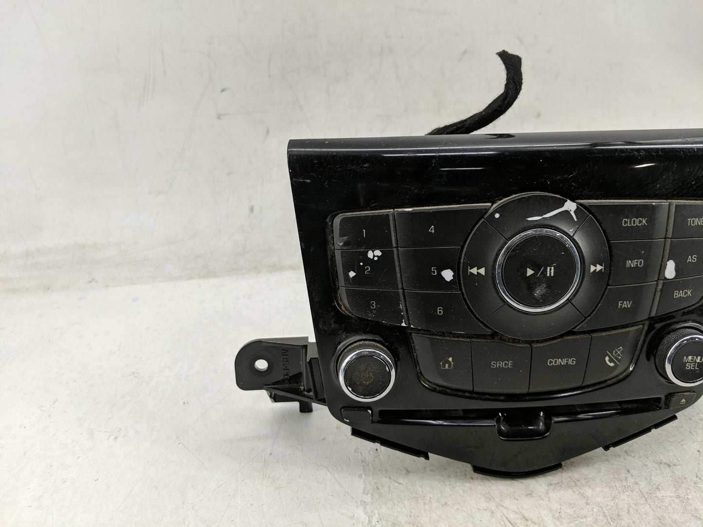 2013-2016 Chevrolet Cruze Radio Control Panel 1315053 - Oemusedautoparts1.com