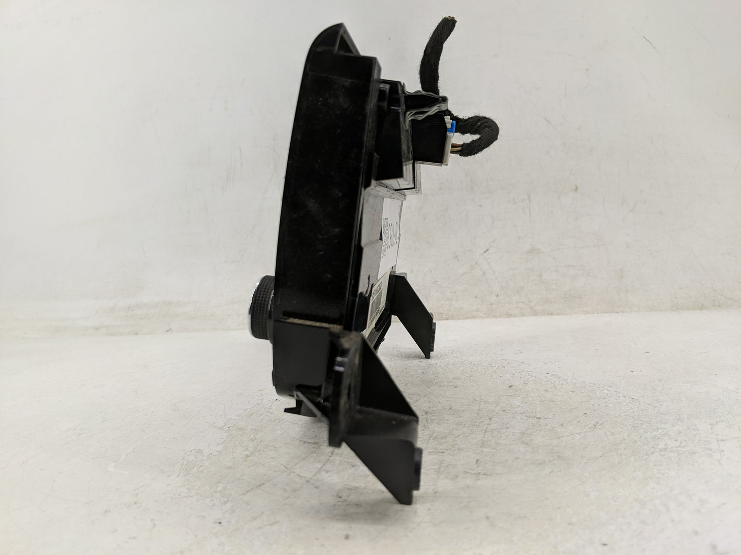 2013-2016 Chevrolet Cruze Radio Control Panel 1315053 - Oemusedautoparts1.com