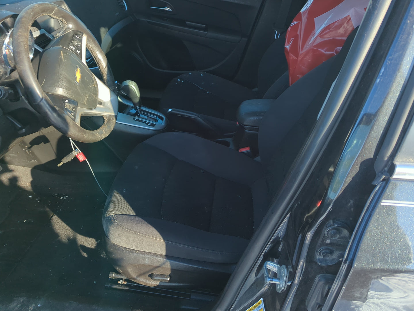 2012-2016 Chevrolet Cruze Driver Front Seat Oem 1319845 - Oemusedautoparts1.com