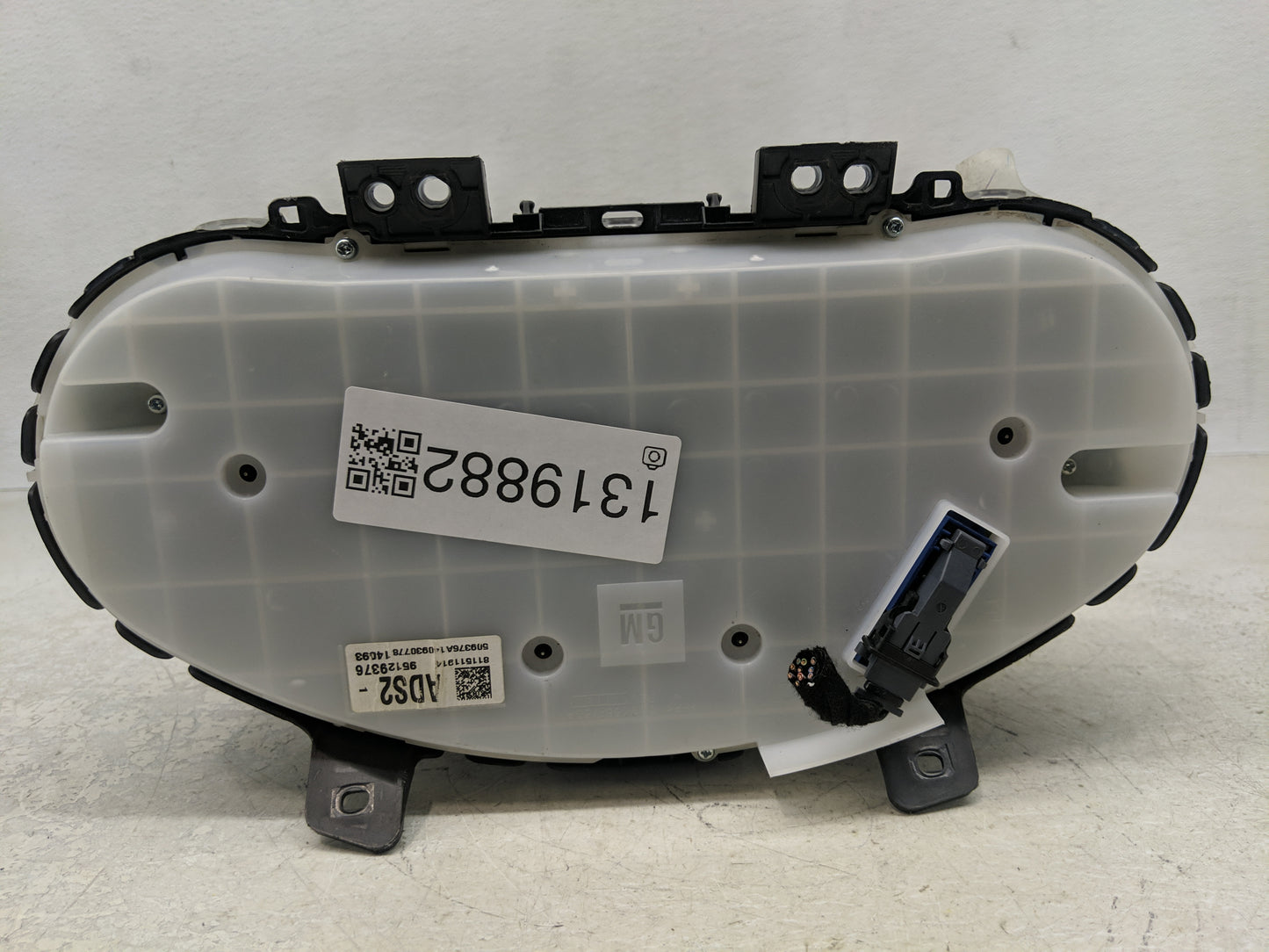 2013-2014 Chevrolet Cruze Instrument Cluster Speedometer Gauges P/N:95129376 Fits Fits 2013 2014 OEM Used Auto Parts - Oemus