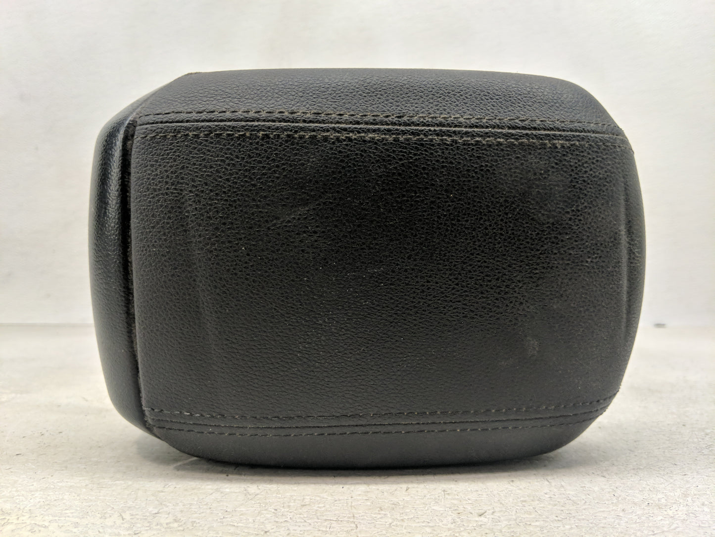 2014 Chevrolet Cruze Center Console Armrest Cover Lid Fits OEM Used Auto Parts - Oemusedautoparts1.com