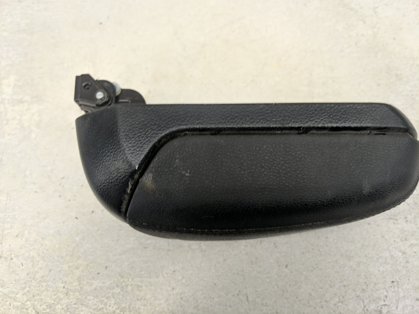 2014 Chevrolet Cruze Center Console Armrest Cover Lid Fits OEM Used Auto Parts - Oemusedautoparts1.com