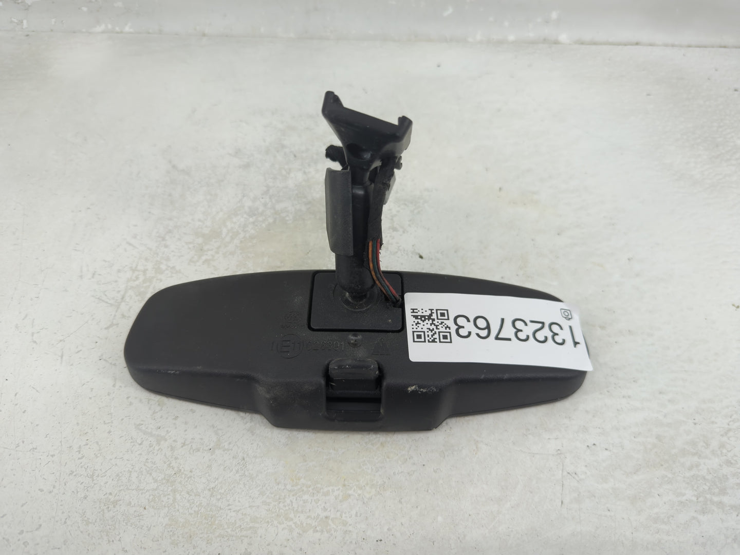 2011-2016 Chevrolet Cruze Interior Rear View Mirror Replacement OEM P/N:A048070 Fits OEM Used Auto Parts - Oemusedautoparts1