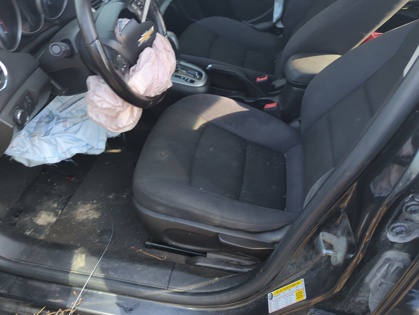 2012-2016 Chevrolet Cruze Driver Front Seat Oem 1325032 - Oemusedautoparts1.com