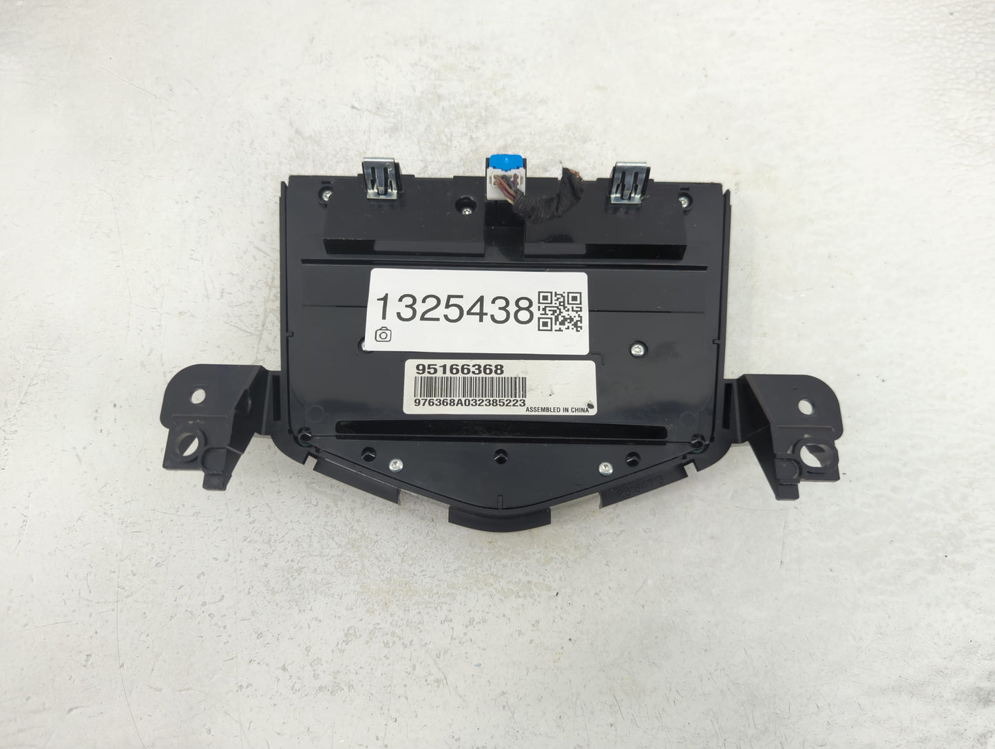 2013-2016 Chevrolet Cruze Radio Control Panel - Oemusedautoparts1.com