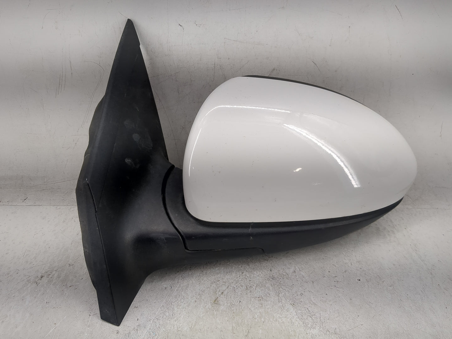 2011-2016 Chevrolet Cruze Driver Side View Mirror - Left Door Mirror OEM Used - Oemusedautoparts1.com