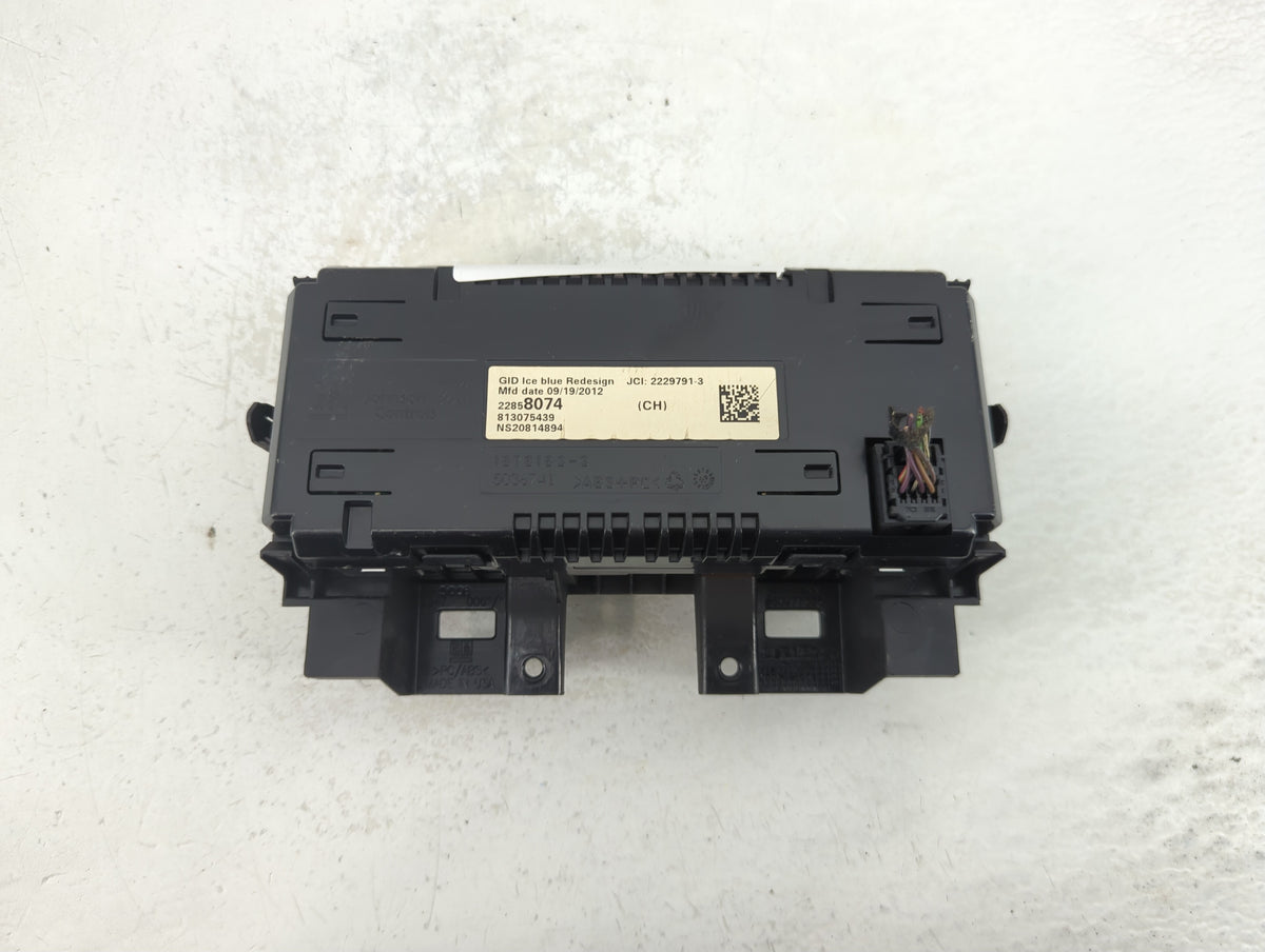 2011-2016 Chevrolet Cruze Information Radio Display Screen 1351357 - Oemusedautoparts1.com