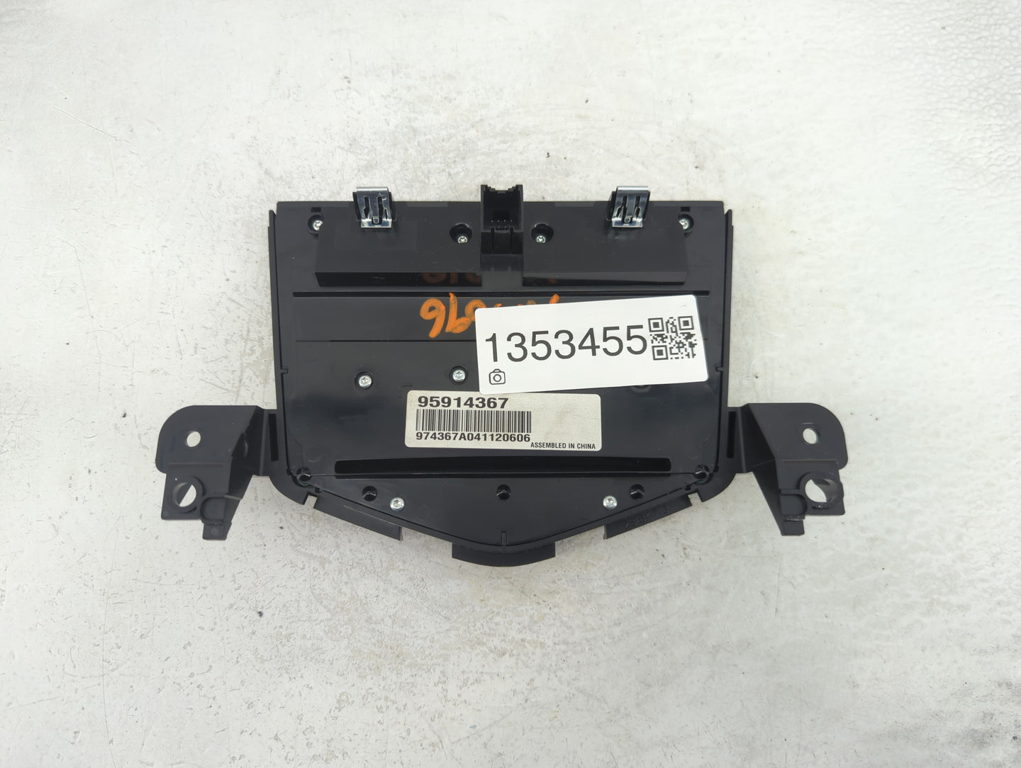 2011-2016 Chevrolet Cruze Radio Control Panel - Oemusedautoparts1.com