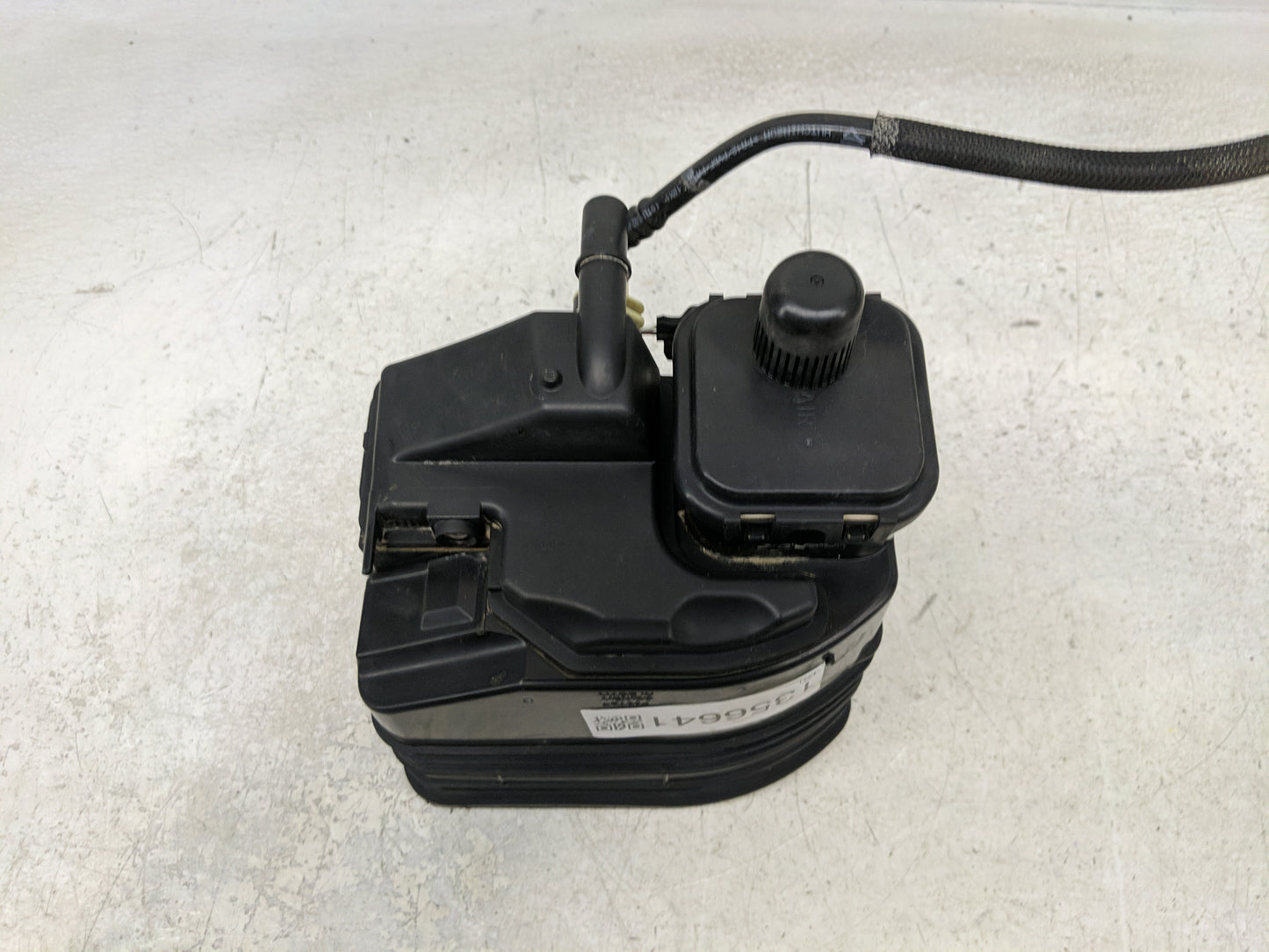 2014 Chevrolet Cruze Fuel Vapor Charcoal Canister 1356641 - Oemusedautoparts1.com