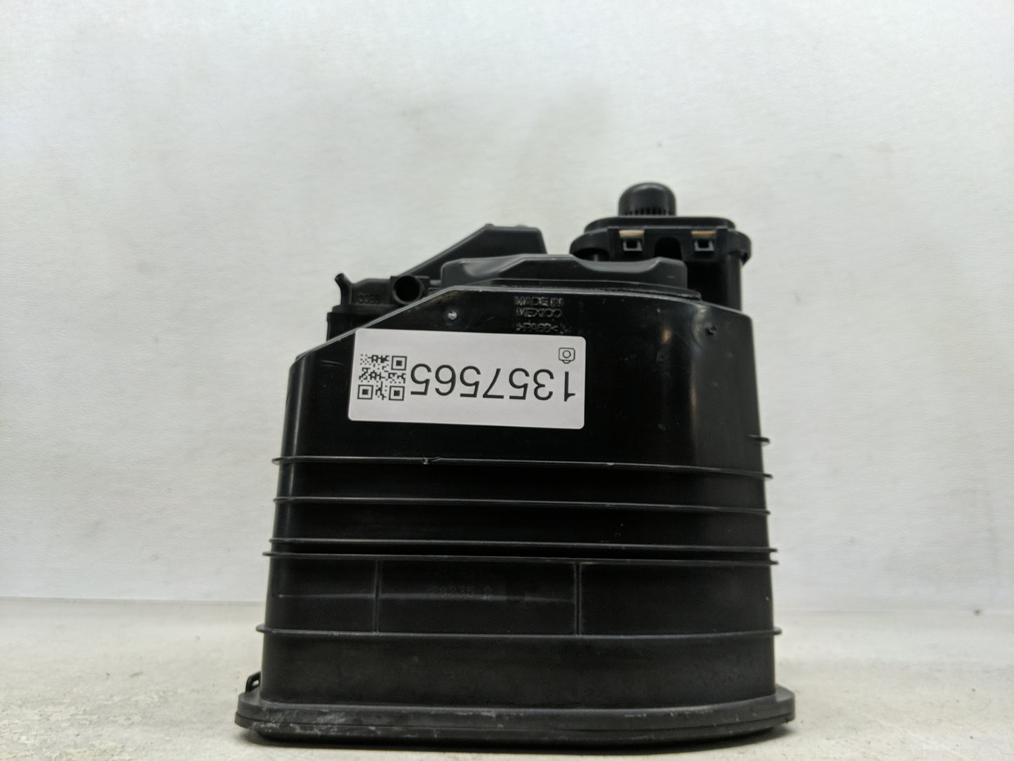 2014 Chevrolet Cruze Fuel Vapor Charcoal Canister 1357565 - Oemusedautoparts1.com