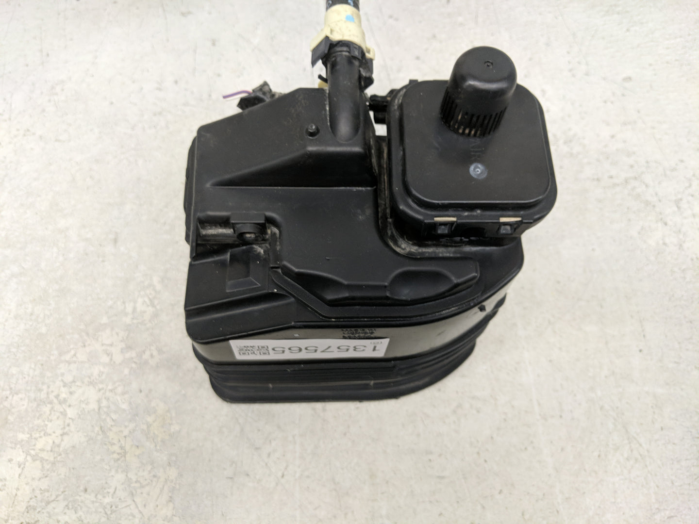 2014 Chevrolet Cruze Fuel Vapor Charcoal Canister - Oemusedautoparts1.com