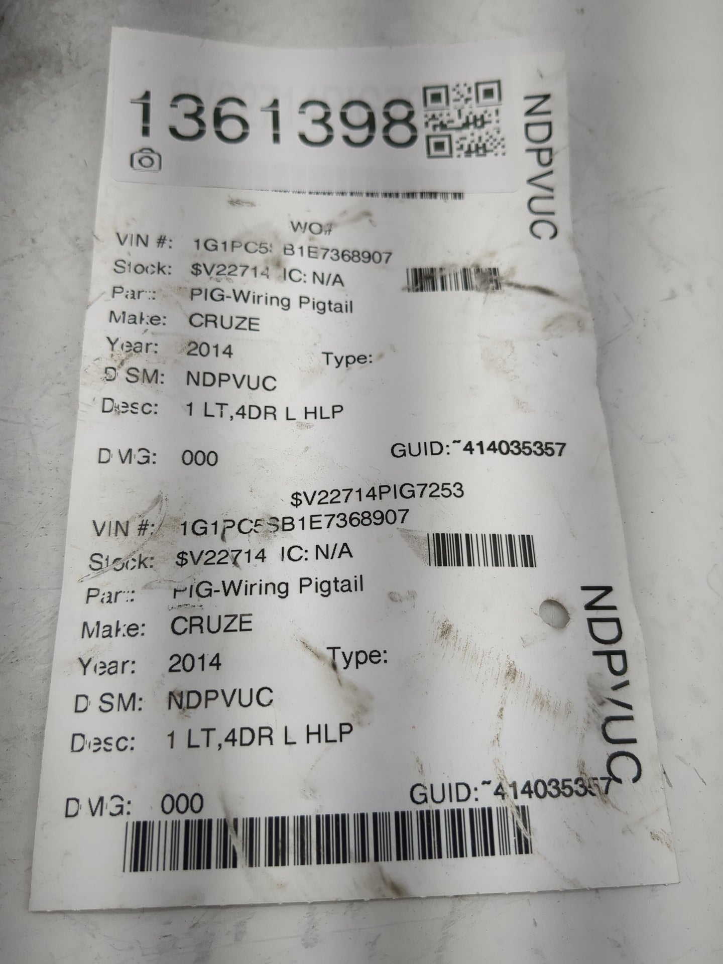 2014 Chevrolet Cruze Air Bag Passenger Right Knee OEM P/N:A1IM01-309BC4BJ4G0 20TML004BCXDE1060TP Fits OEM Used Auto Parts - 