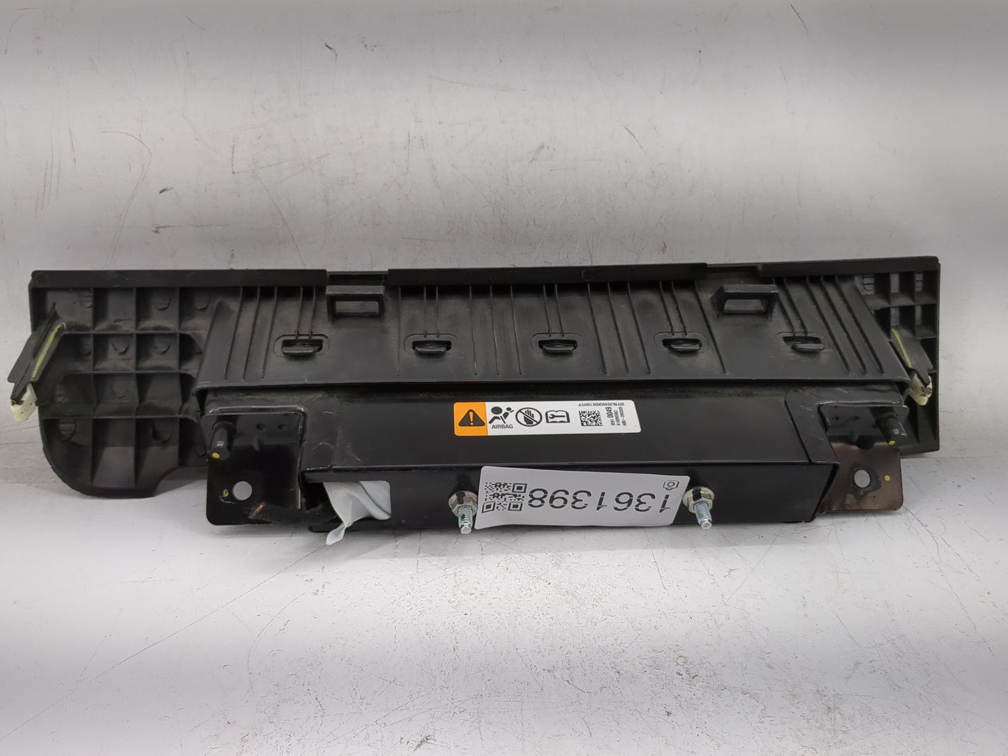 2014 Chevrolet Cruze Air Bag Passenger Right Knee OEM P/N:A1IM01-309BC4BJ4G0 20TML004BCXDE1060TP Fits OEM Used Auto Parts - 