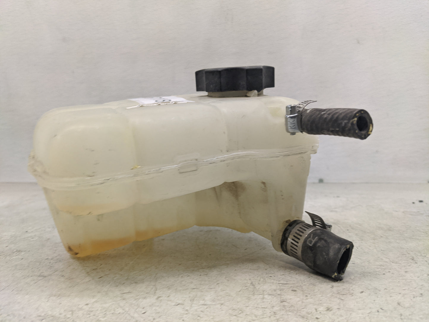 2011 Chevrolet Cruze Radiator Coolant Overflow Expansion Tank Bottle 1367118 - Oemusedautoparts1.com