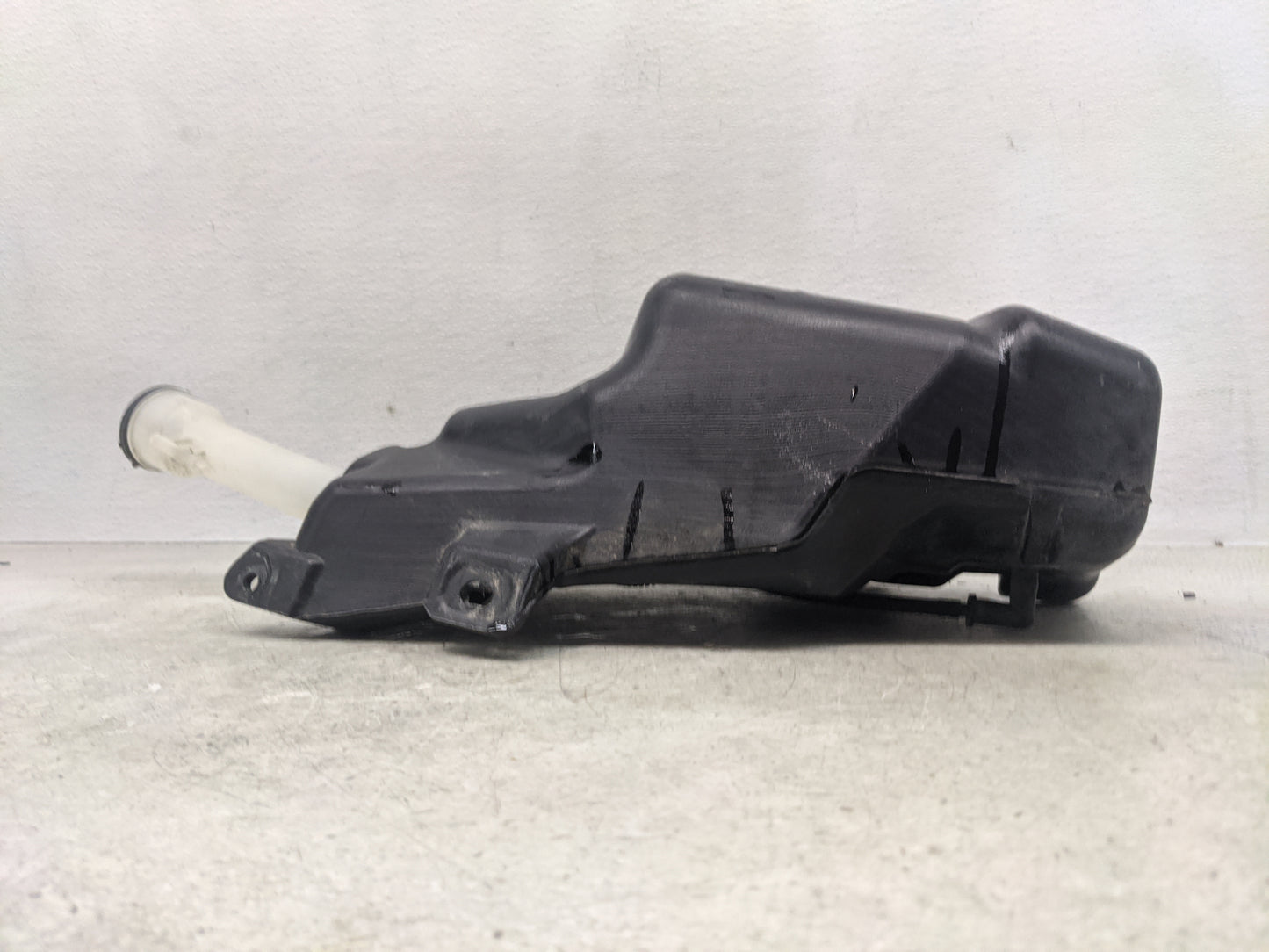 2014 Chevrolet Cruze Windshield Washer Fluid Reservoir Bottle Oem - Oemusedautoparts1.com