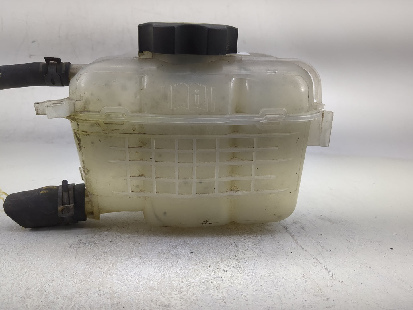 2011-2016 Chevrolet Cruze Windshield Washer Fluid Reservoir Bottle Oem - Oemusedautoparts1.com