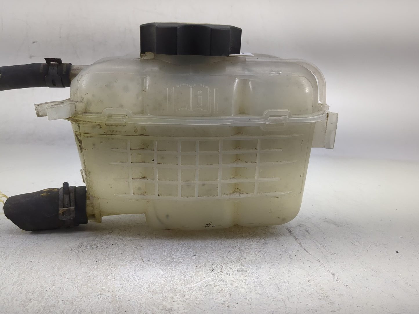 2011-2016 Chevrolet Cruze Windshield Washer Fluid Reservoir Bottle Oem - Oemusedautoparts1.com